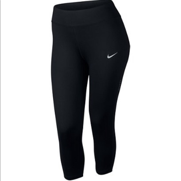 nike cropped pant nike cropped pant
